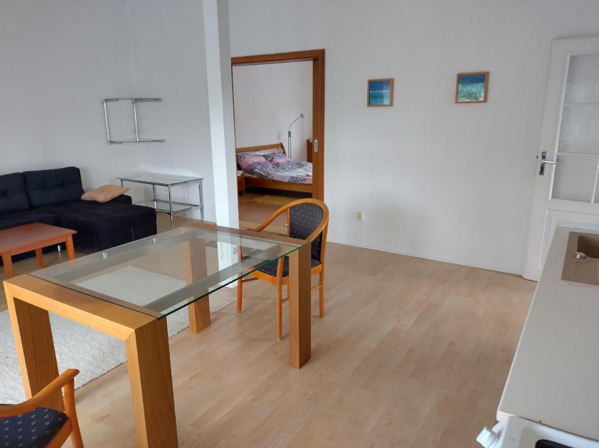 Apartment1 Pilsen-Ujezd Экстерьер фото